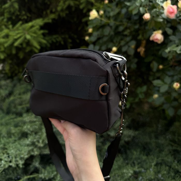 Nike crossbody futura