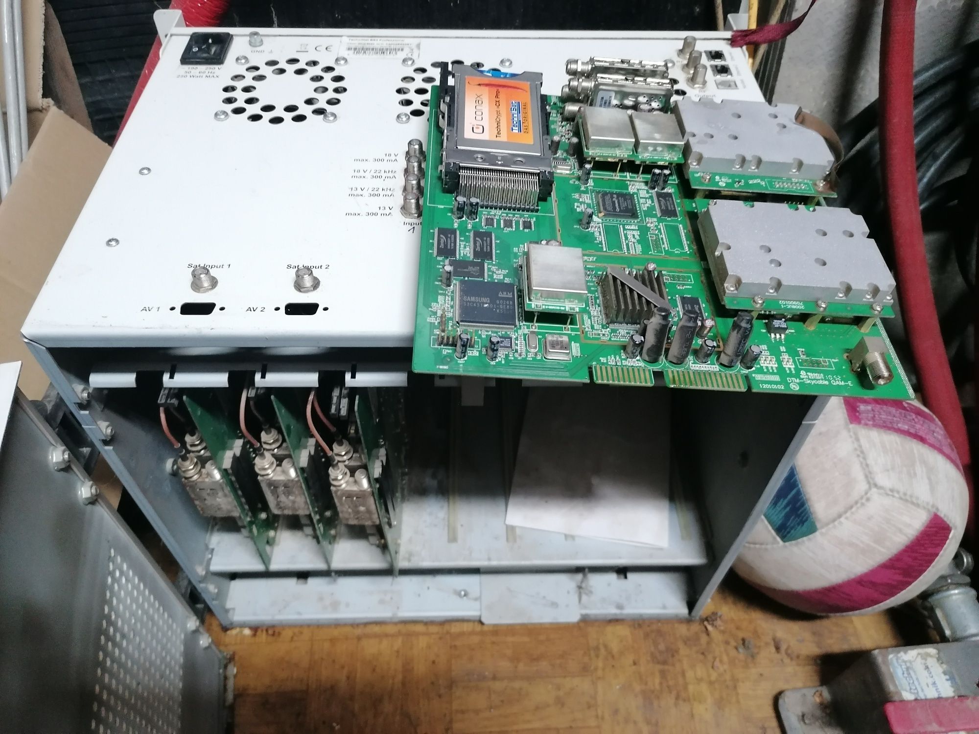TechniNet BS4 Profesional Digital