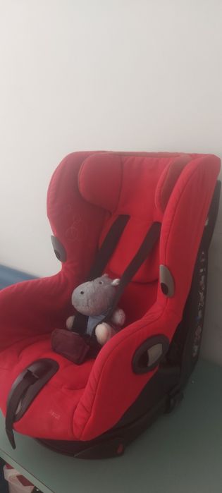 Vendo cadeirinha para o carro rotativa  tudo ok