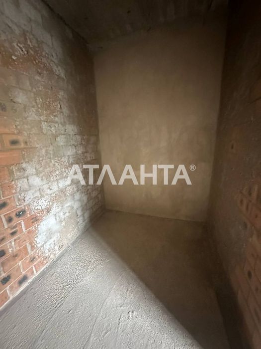 Таунхаус з гаражем, підвалом і місцем під авто на вул. Горіхівській