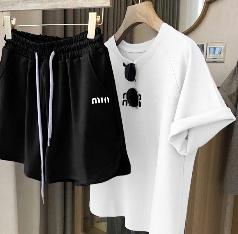 Літній костюм футболка плюс шорти Miu miu