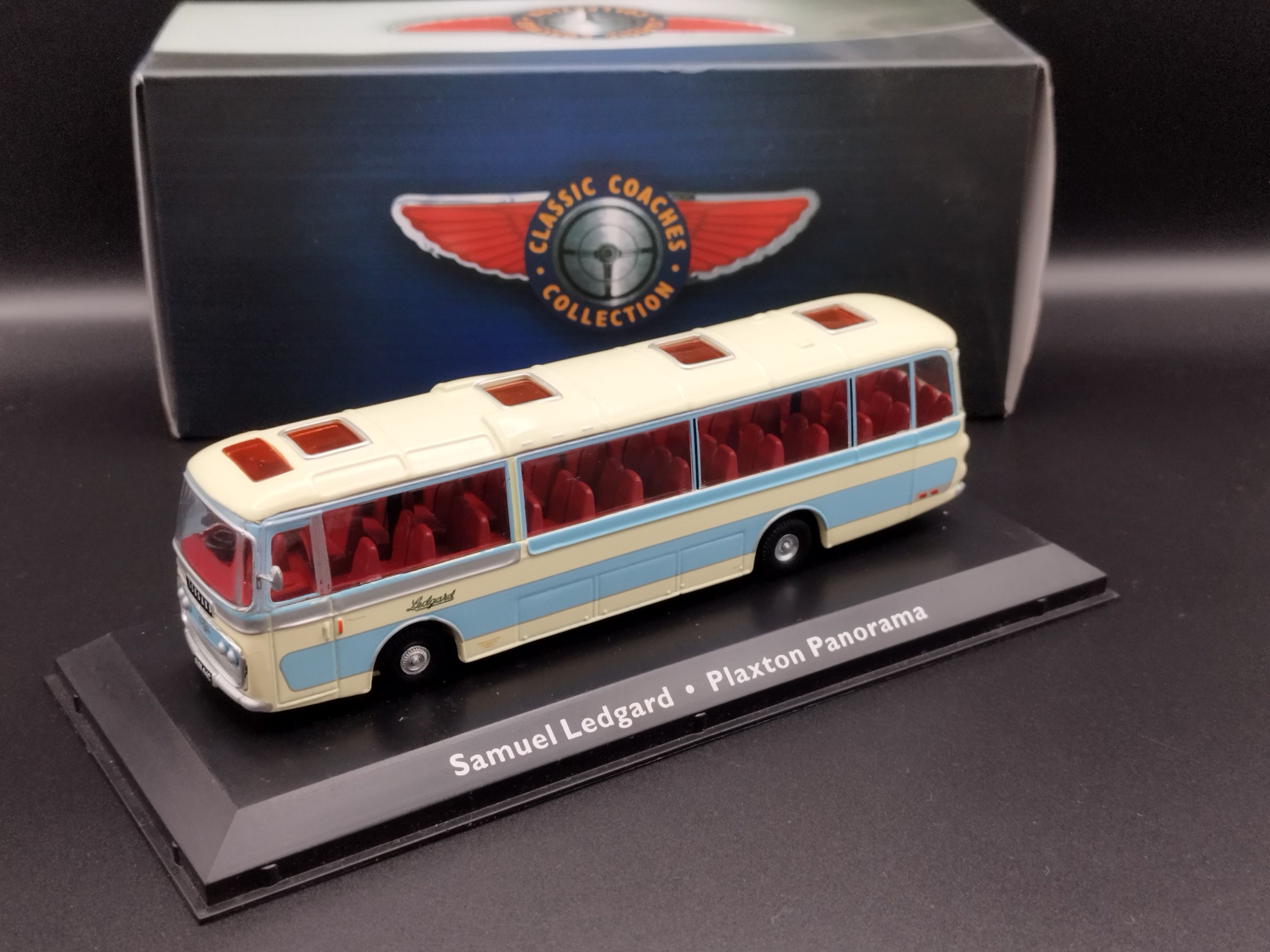 1:72 Atlas BUS  Plaxton Panorama Samuel Ledgard  model nowy