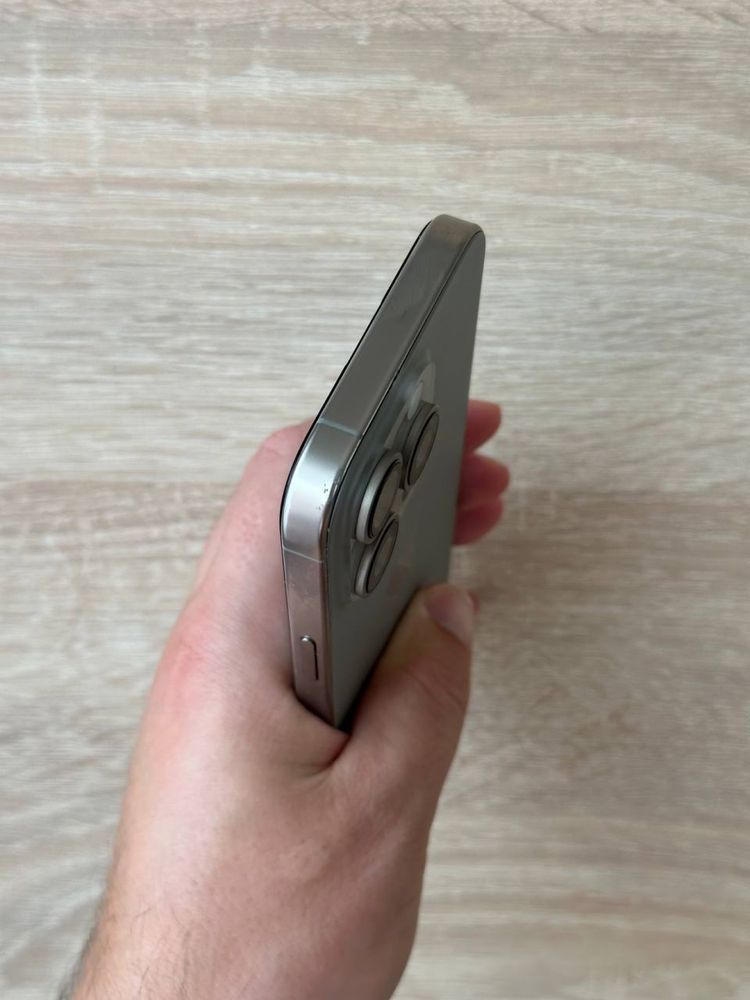Продам IPhone 16 PRO 128 Neverlock