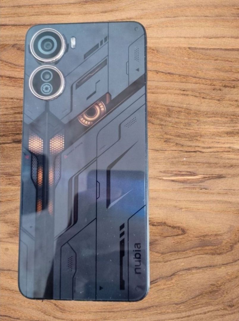 Продається  телефон Nubia NEO 5G 8/256GB Black