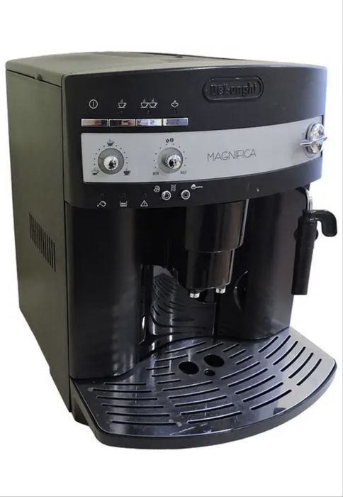 продам каво машину DELONGHI MAGNIFICA