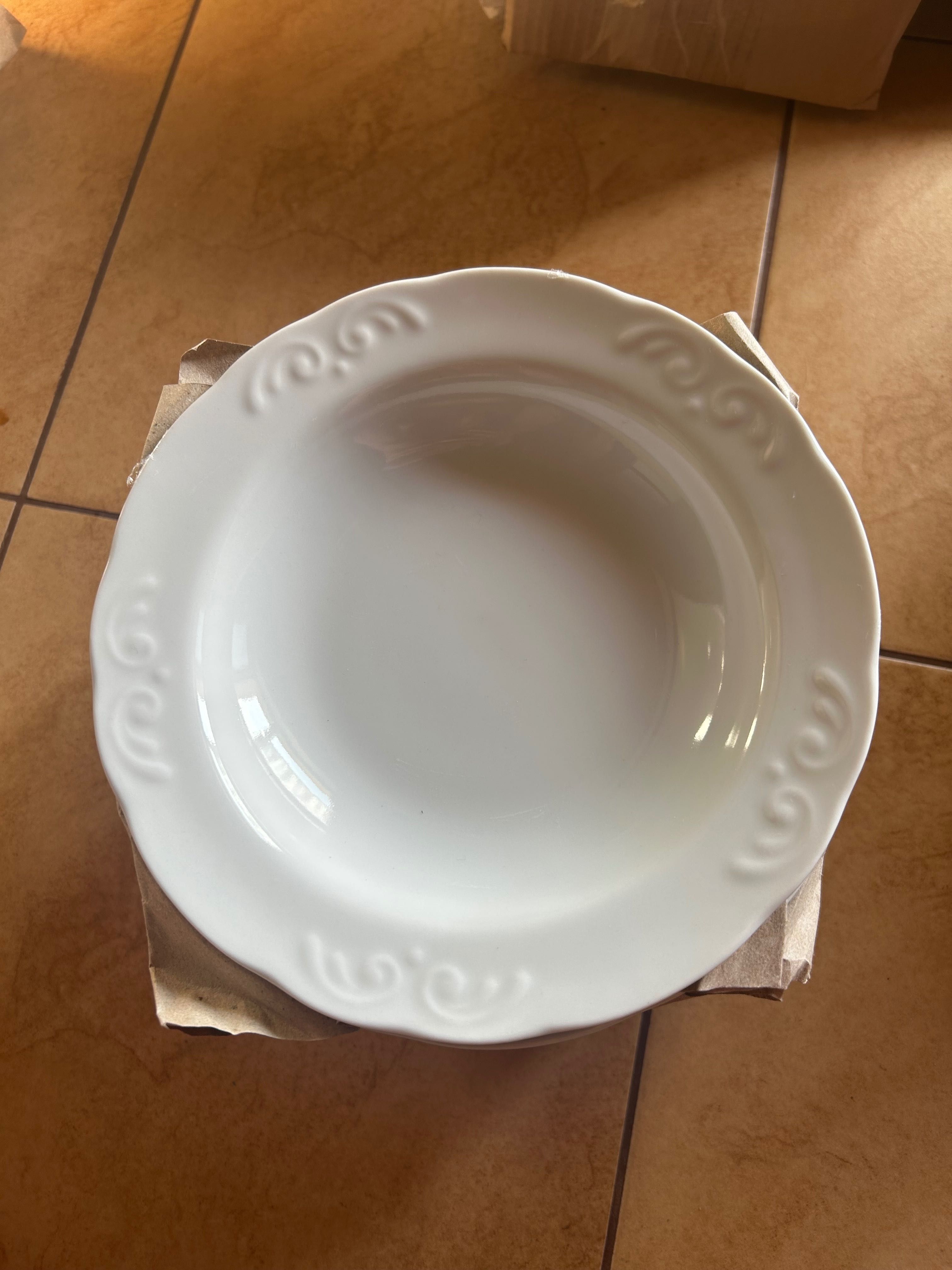 Serwis obiadowy dla 12 osób