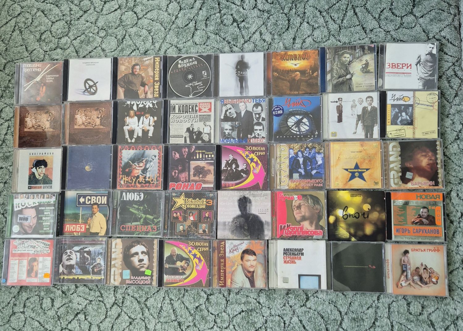 Продам колекцію фірмових CD - дисків, 250 штук.