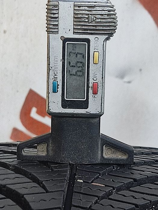 Шини 215/50/17 Goodyear Vector 4 seasons