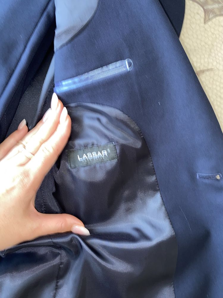 Granatowy ślubny garnitur męski 182/100/88  Lassar SLIM