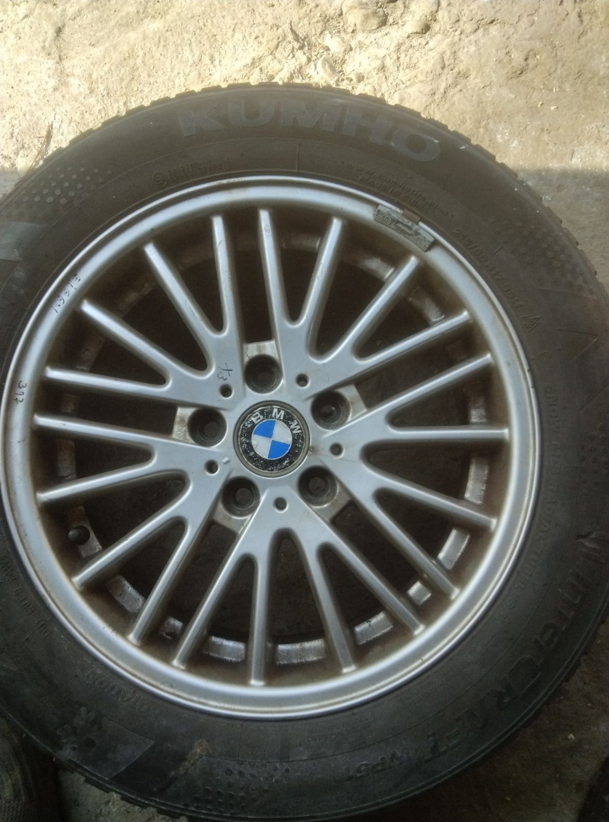 Продам шини і диски BMW X3