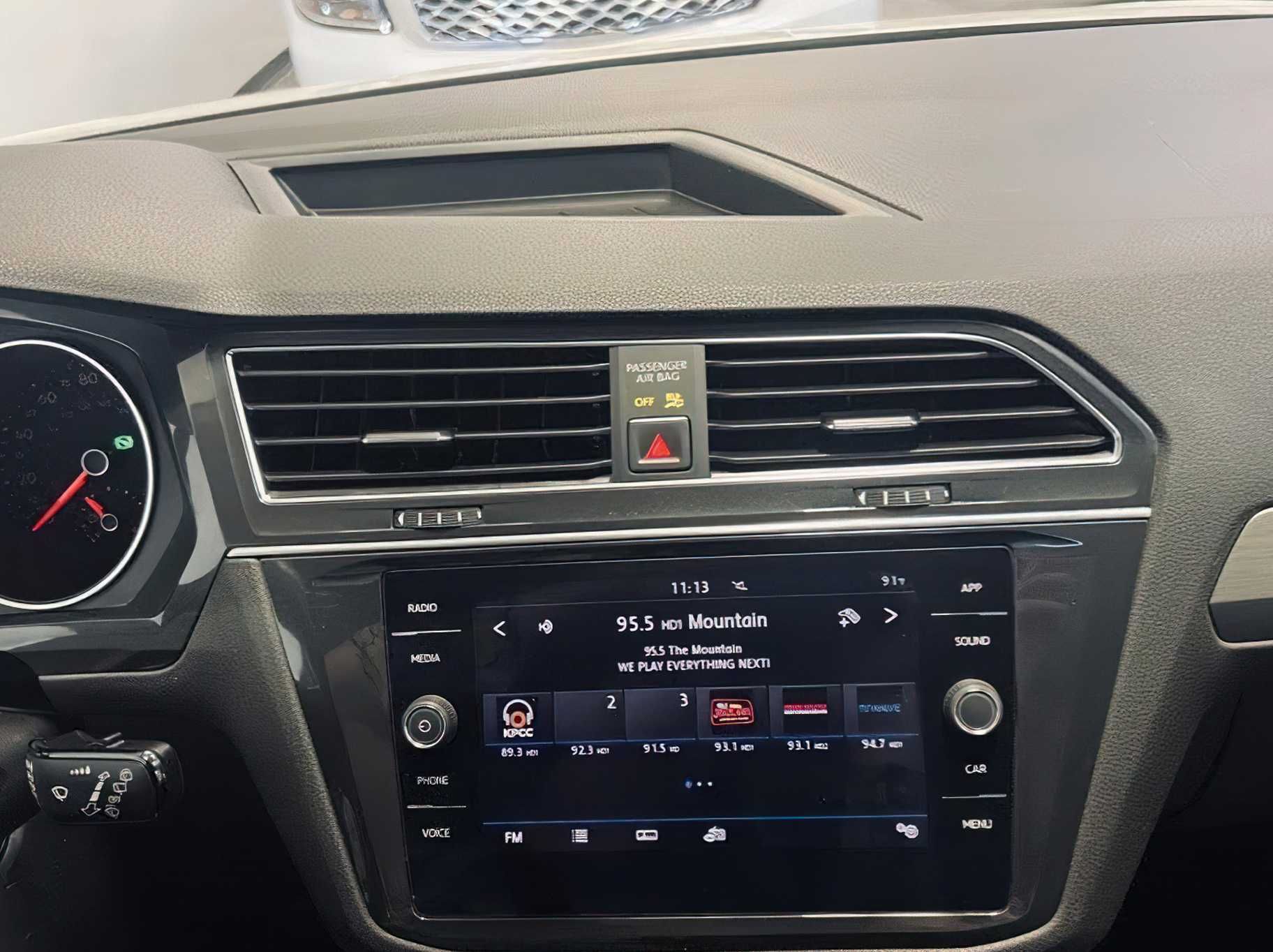 Volkswagen Tiguan TSI      2018