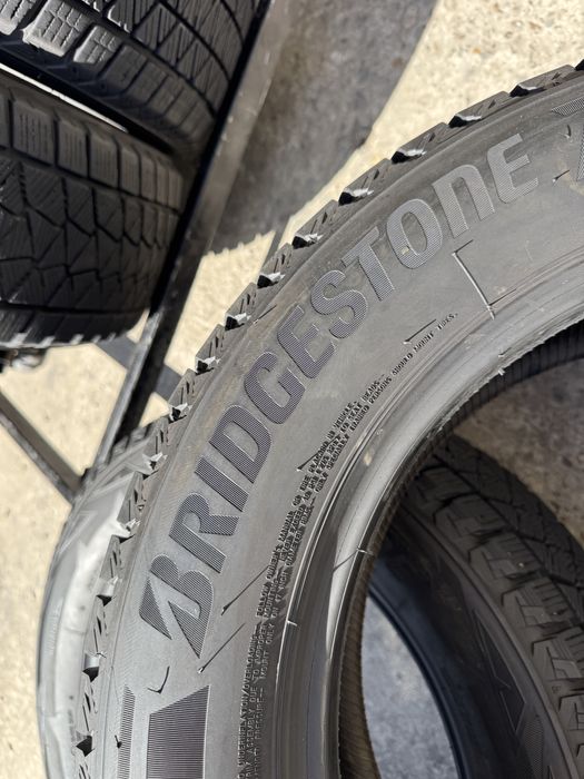 215/60R17 Bridgestone Blizzak DM-V2 і DM-V3 4шт