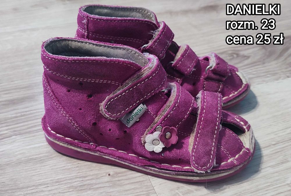 DANIELKI rozmiar 23