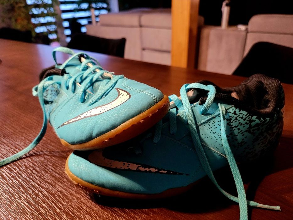 Halówki Nike 36,5 stan bdb