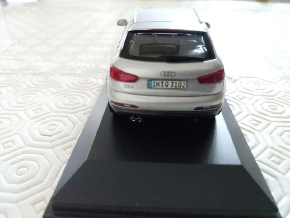 Miniatura Audi Q3