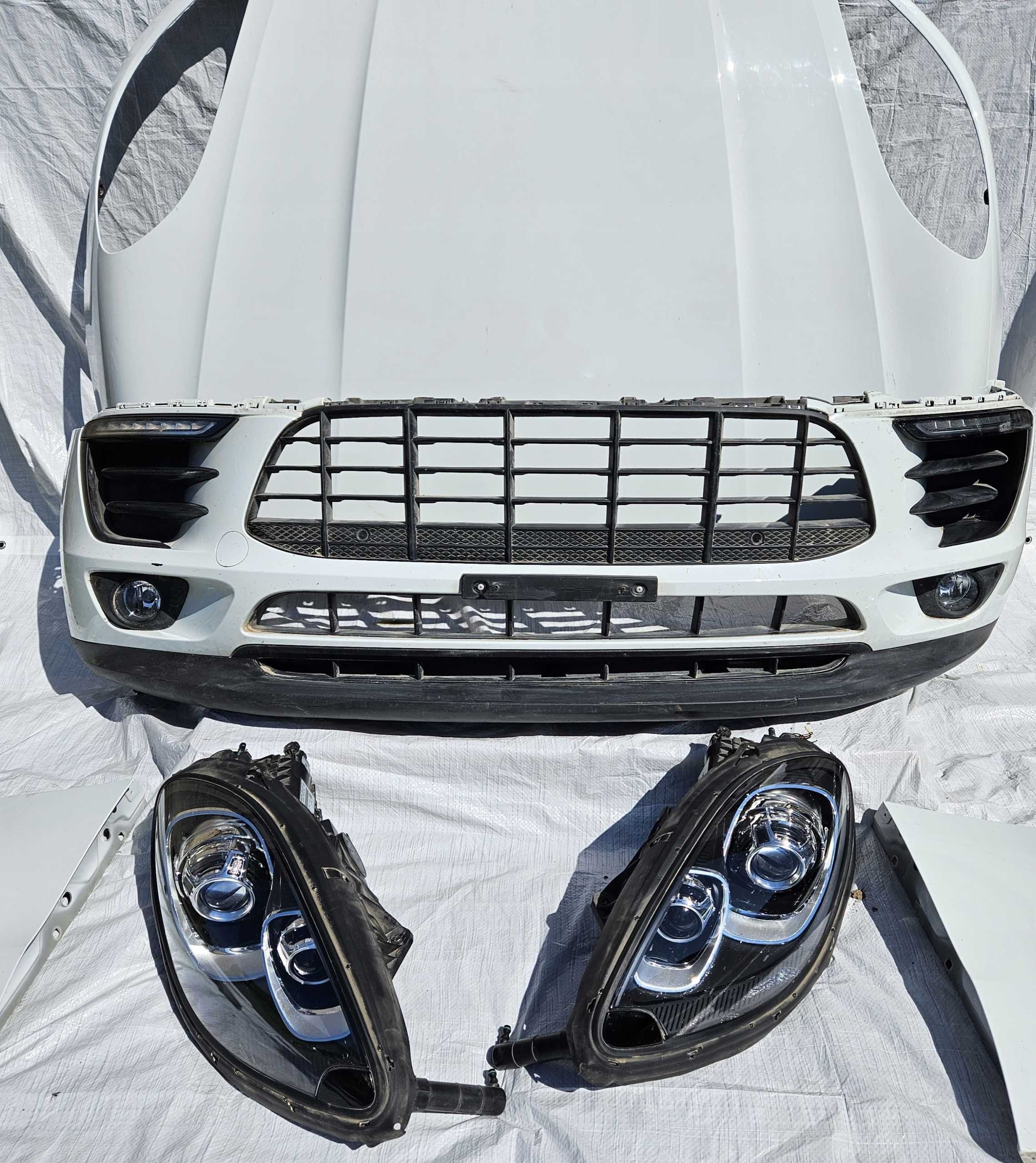 Porsche Macan 95B Передний бампер / Передній бампер