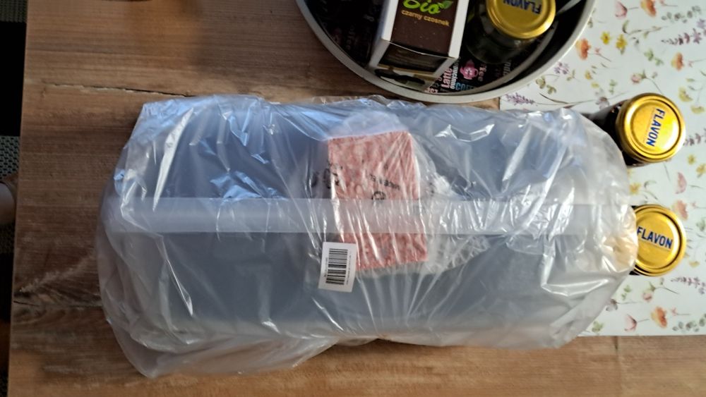 Pojemnik na ciasto  tupperware