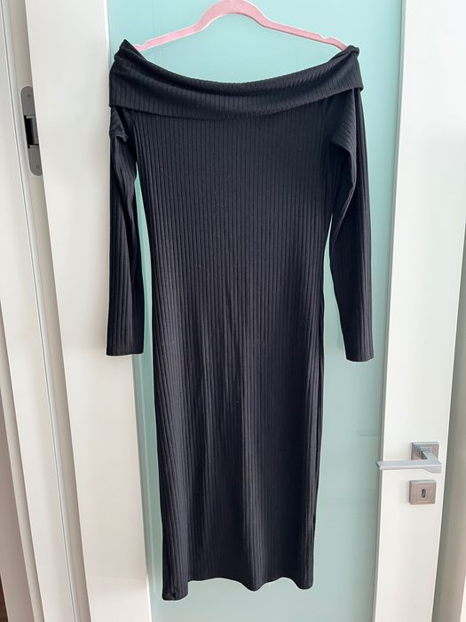 Czarna długa sukienka M Mohito dopasowana Hiszpanka bez ramiączek