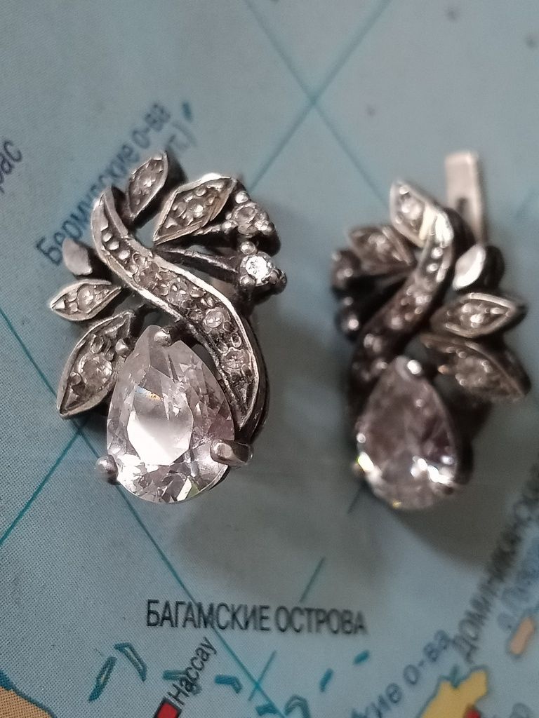 Серебряные серёжки с цирконием