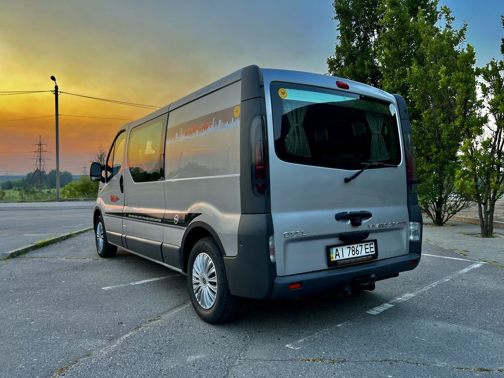 Opel Vivaro Long пассажир 6 мест , категория ..В..