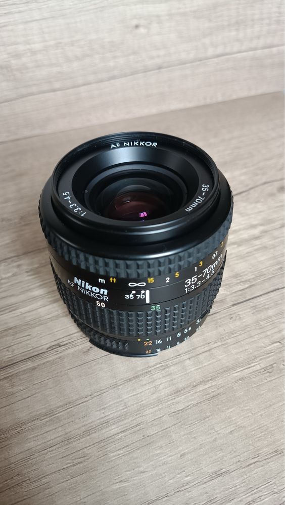 Nikon AF Nikkor 35-70mm 1:3.3-4.5 (MKII) zoom обʼєктив