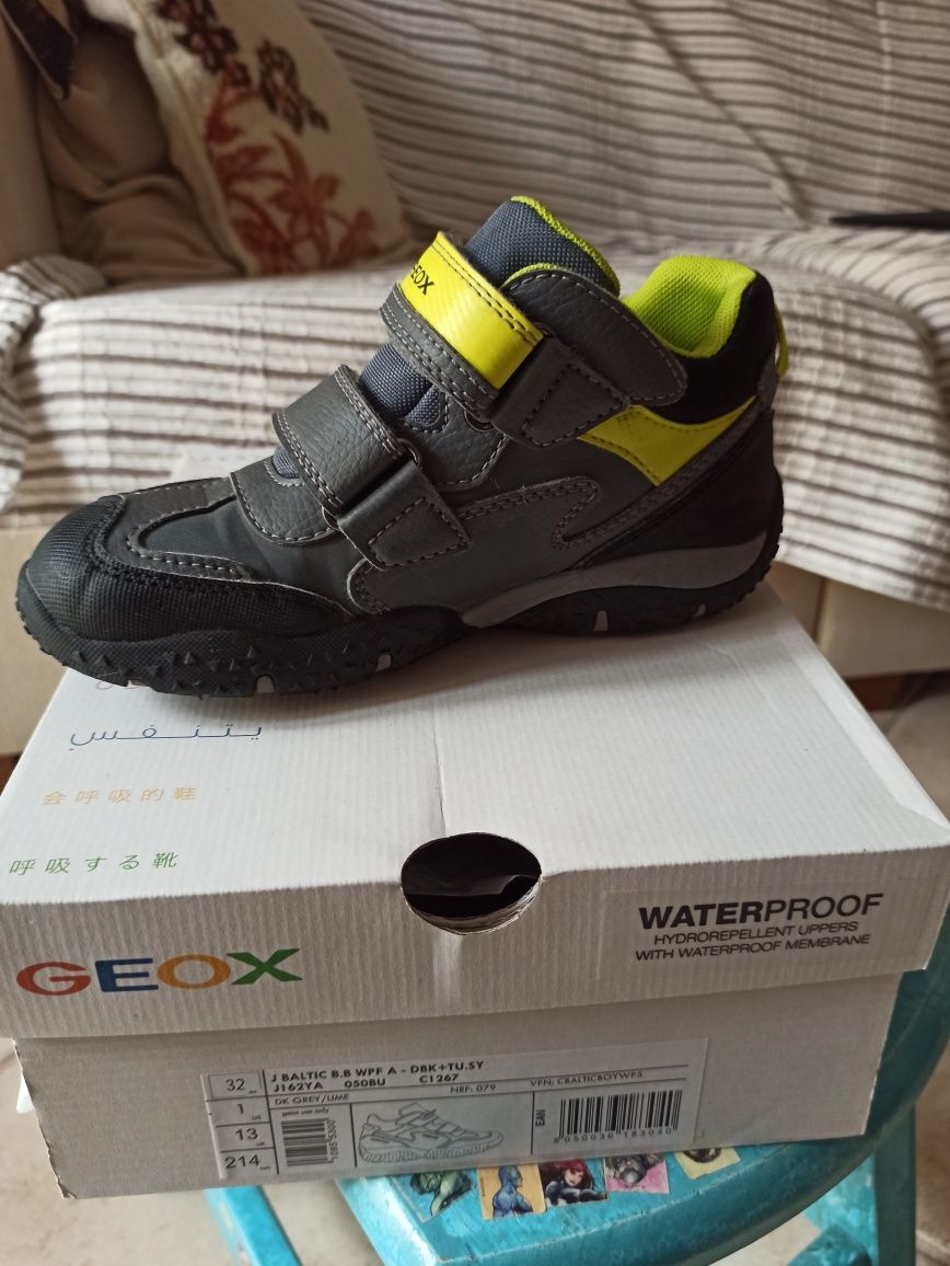 Geox botas criança usadas