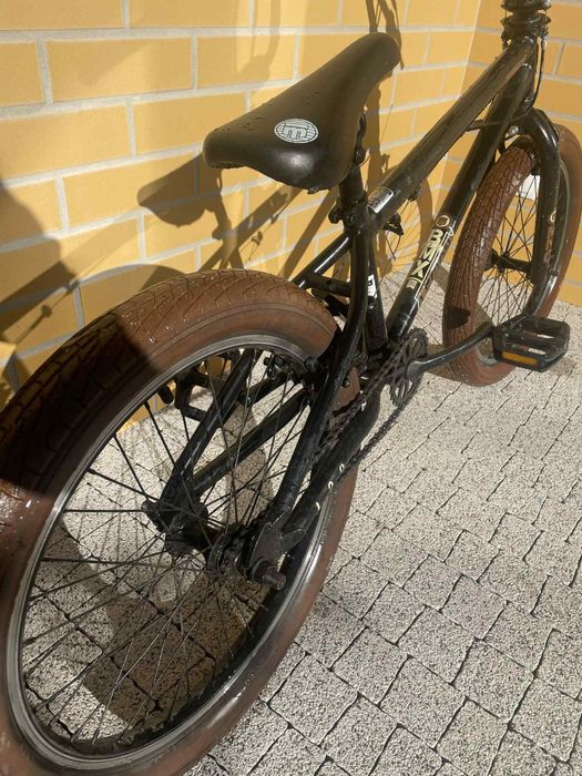 Rower bmx mongoose legio L20