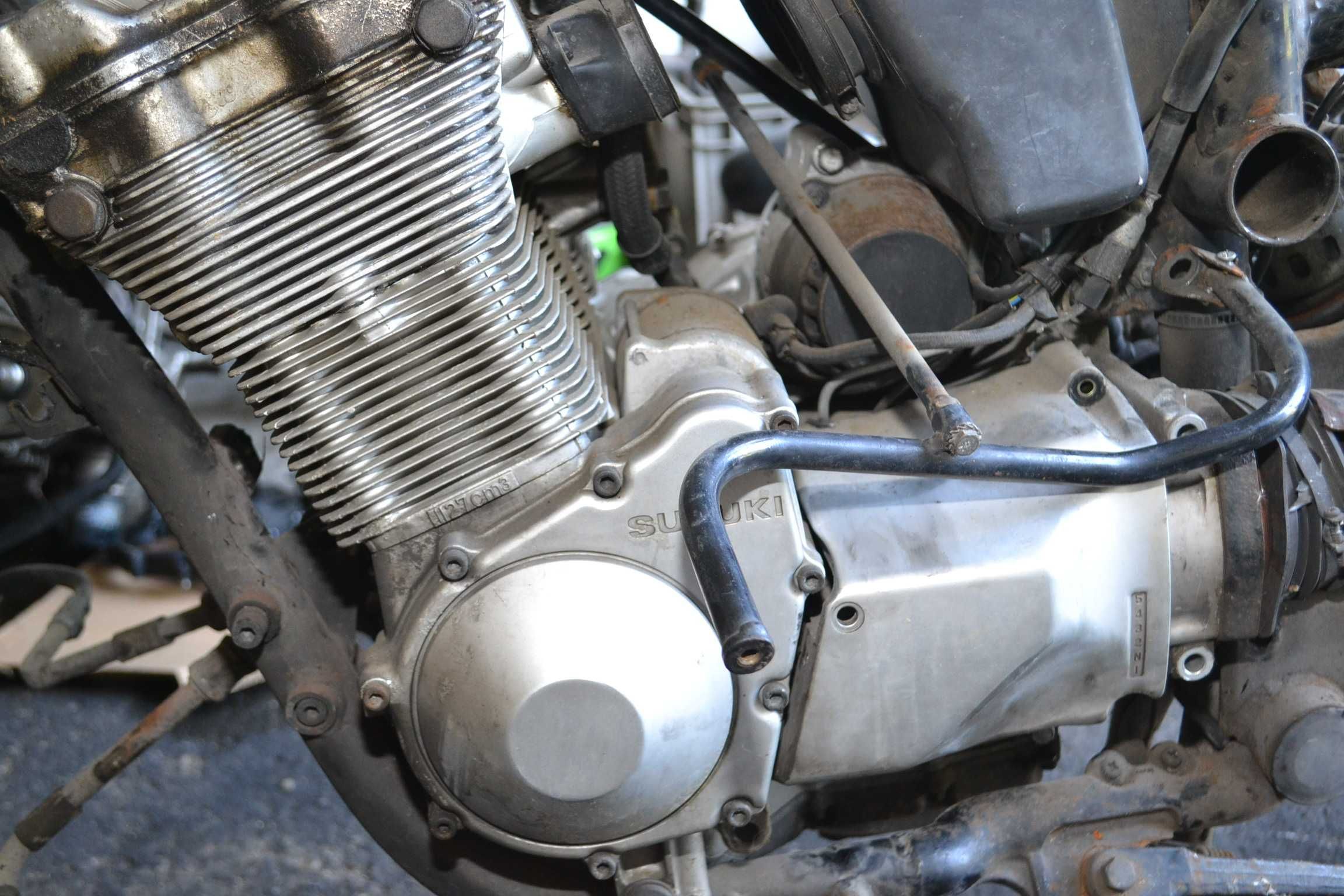 Suzuki gsx 1100 g gsx1100g silnik skrzynia zawieszenie gaźniki