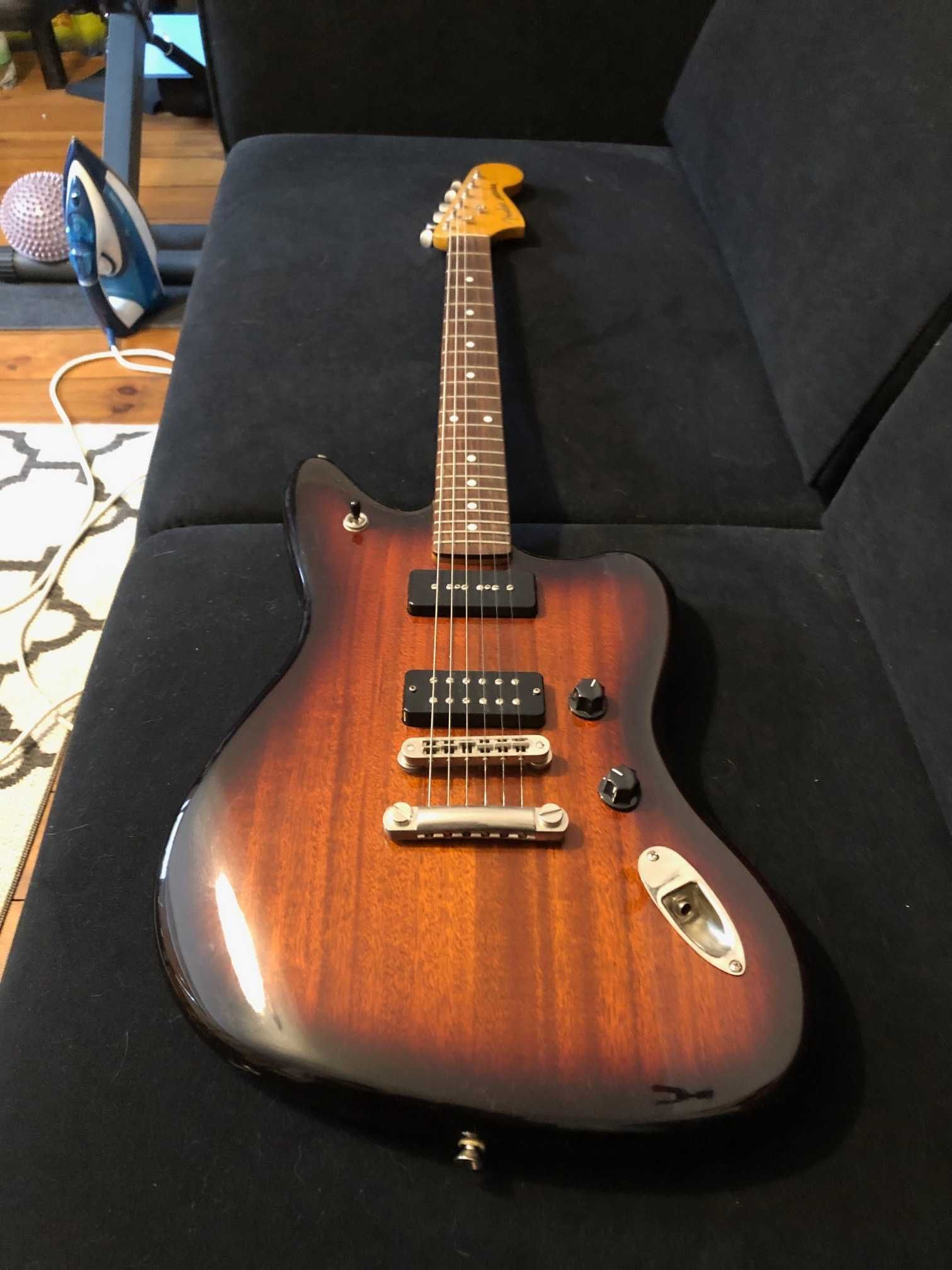 Fender Modern Player Jaguar 2012