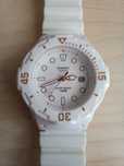 Casio LRW 200h женские белые часы.