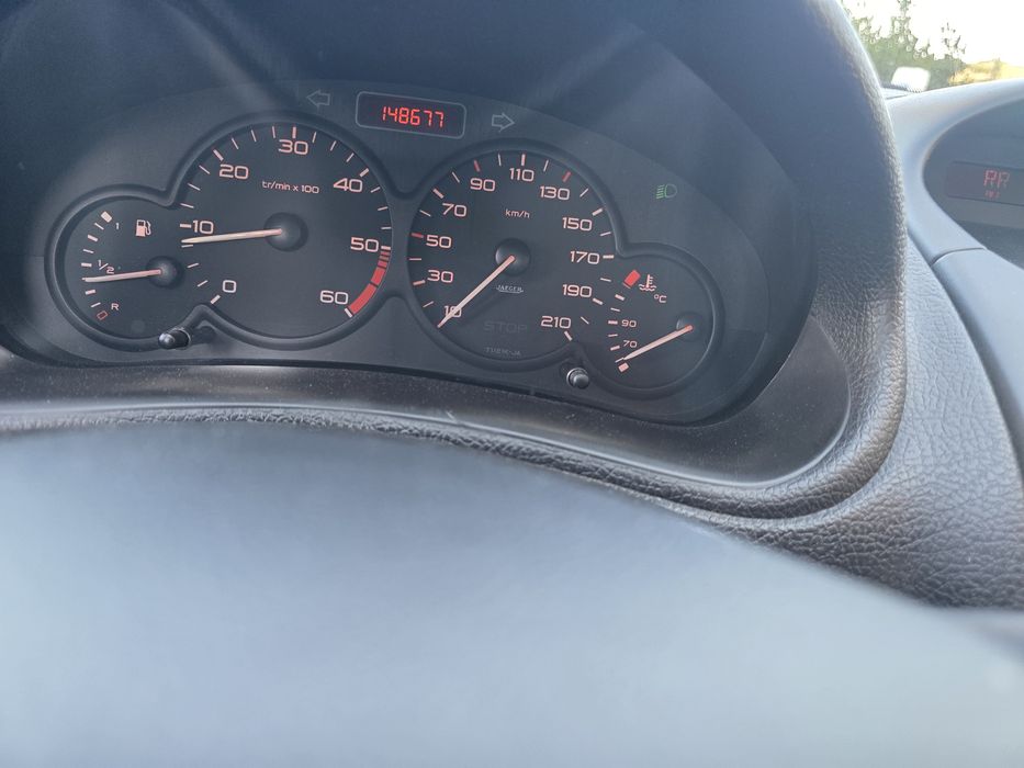 Peugeot 206 1.4 HDI  (poucos quilómetros )