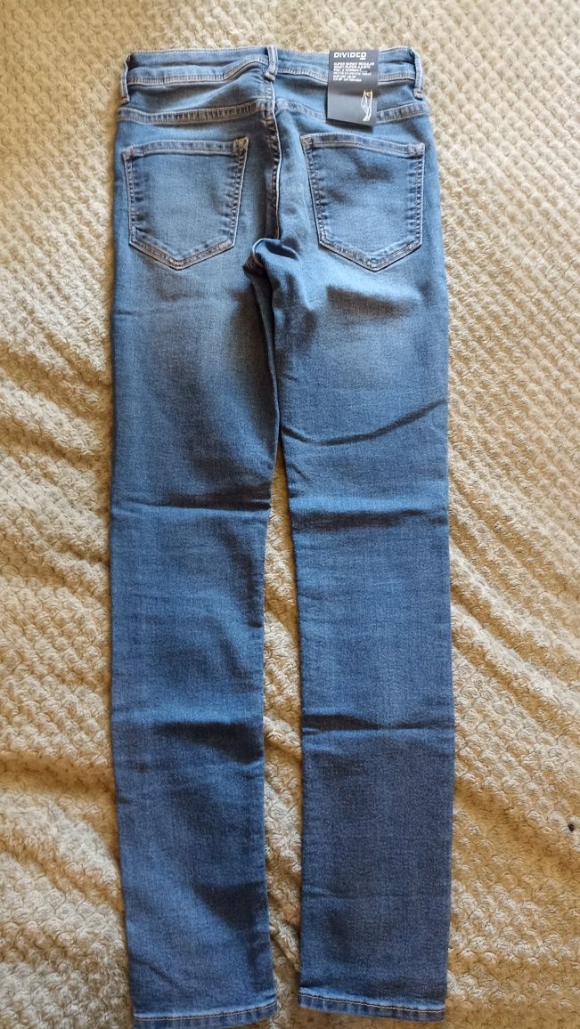Продам джинси Н&m на дівчинку підлітка, розмір 32