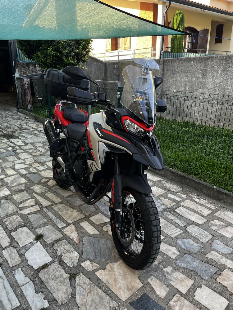 Trk 702x  como nova o