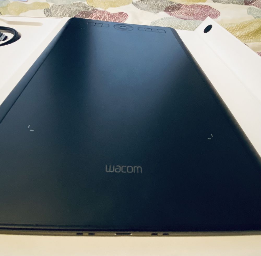 Tablet graficzny WaCOM intuos Pro M pad rysik gładzik do macbook i win