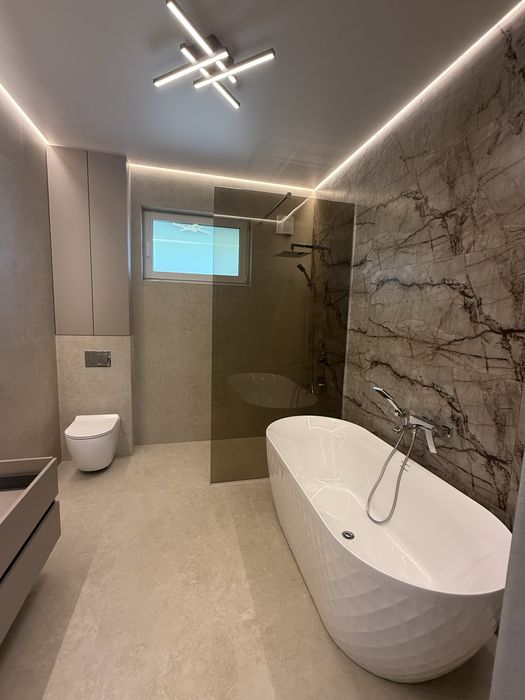Продаж американки з дизайнерським ремонтом та меблями