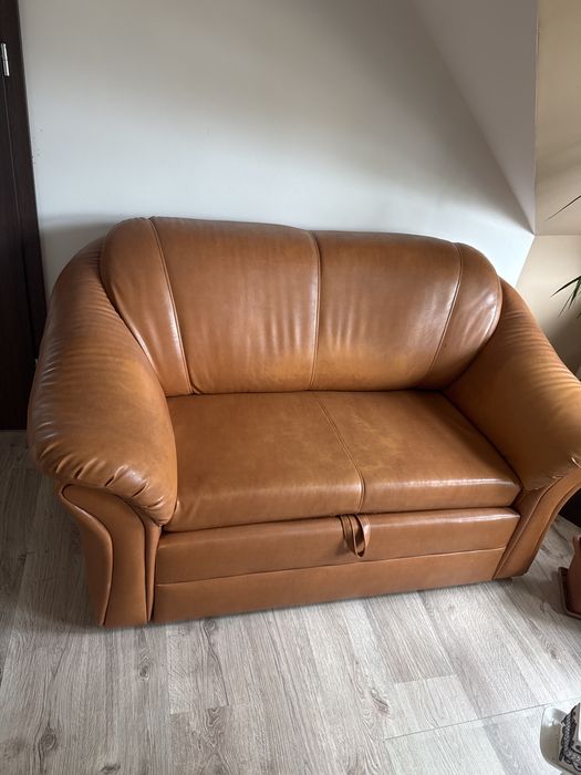 Kanapy dwu osobowe wyciagane 2sztuki