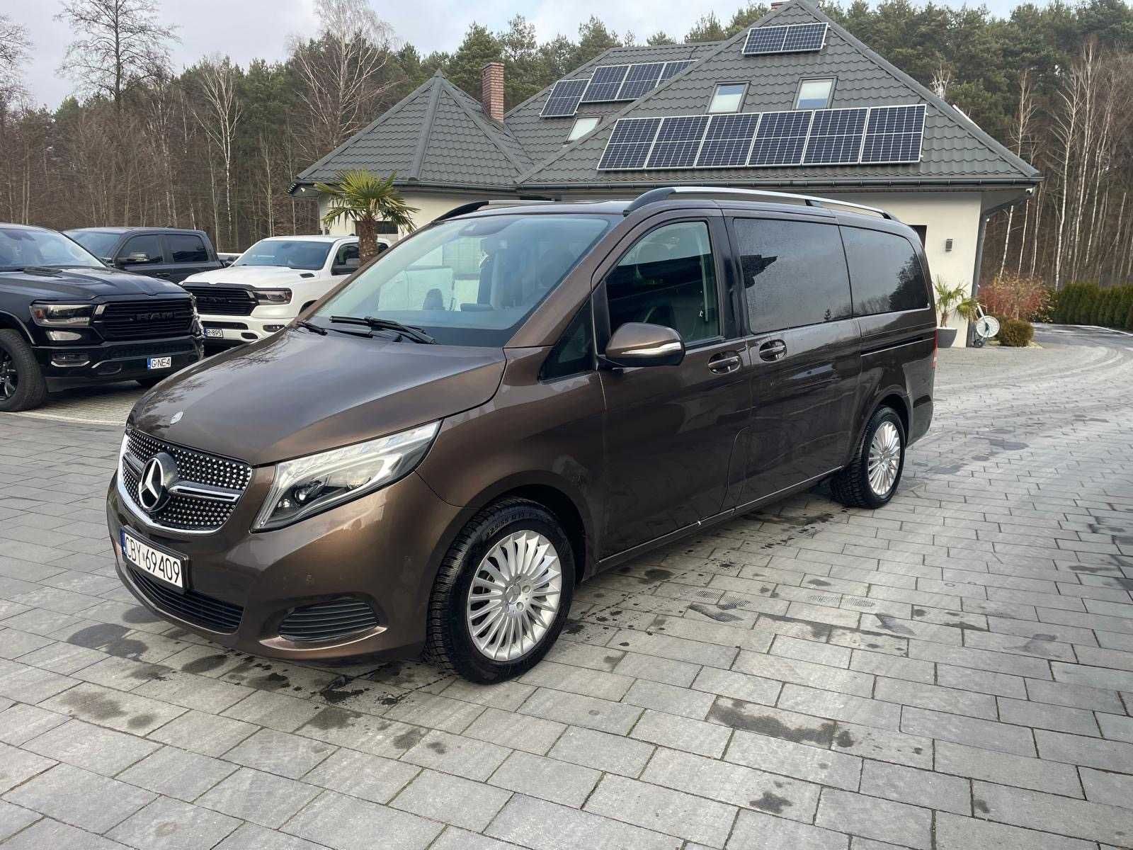 Wynajem busa Mercedesa V- klasy wersja 7 osobowa