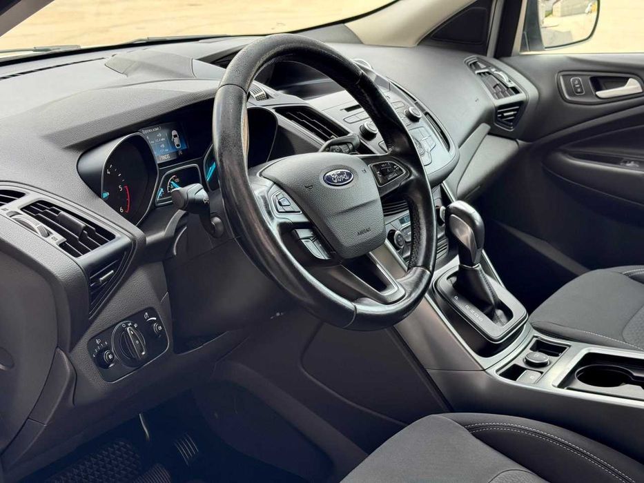 Продам  Ford Kuga 2017. Можна в розстрочку, під викуп.