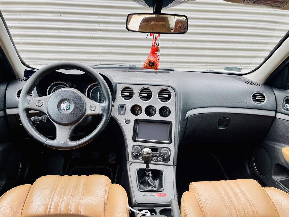 Alfa Romeo 159 1.9 jtd razrząd wymieniony klima mrozi