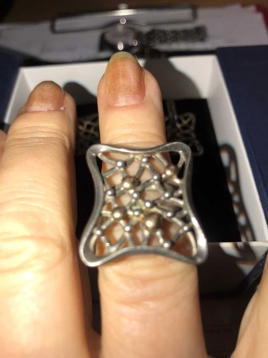 Редкий комплект - серебряные серьги и кольцо 16 размера вес 19 грамм