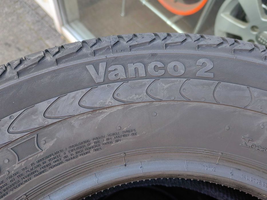 235/65R16C 115/113R Continental Vanco 2 bus lato