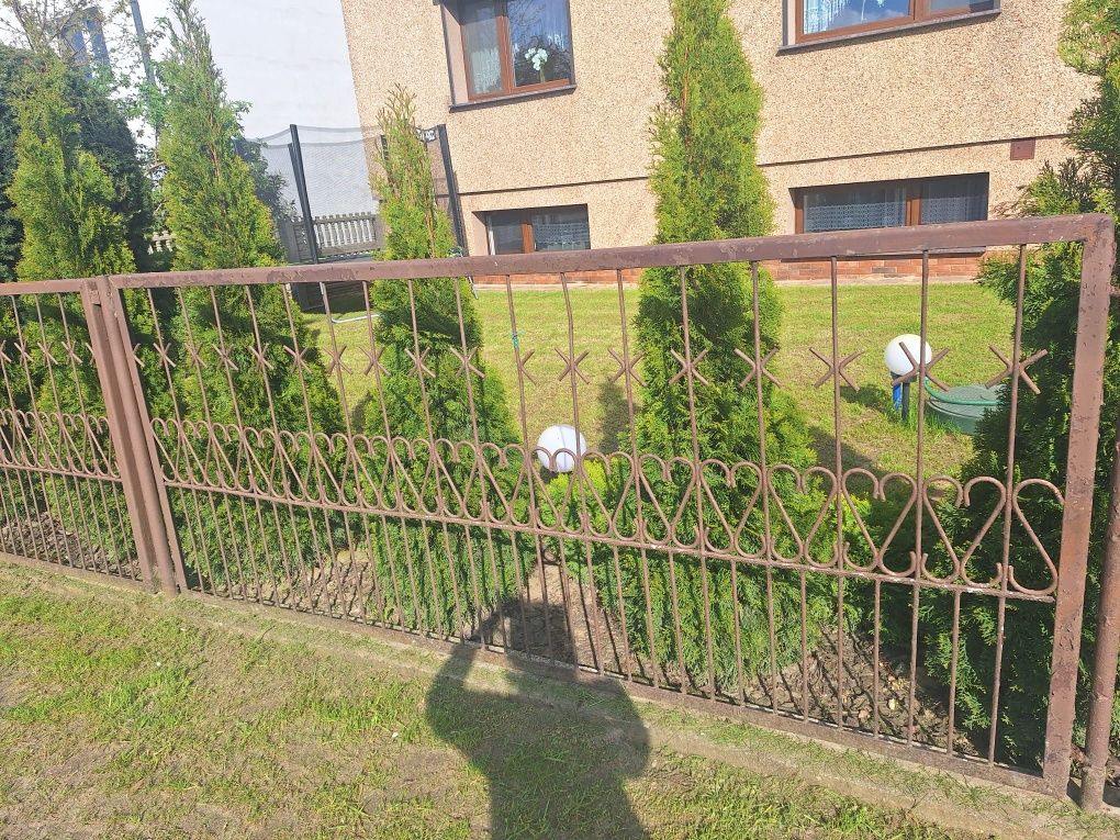Brama dwuskrzydłowa, furtka, ogrodzenie 12 metrów
