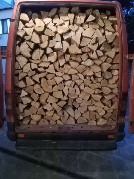 Дрова для отоплення дубові