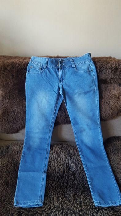 Spodnie jeans r.31 nowe