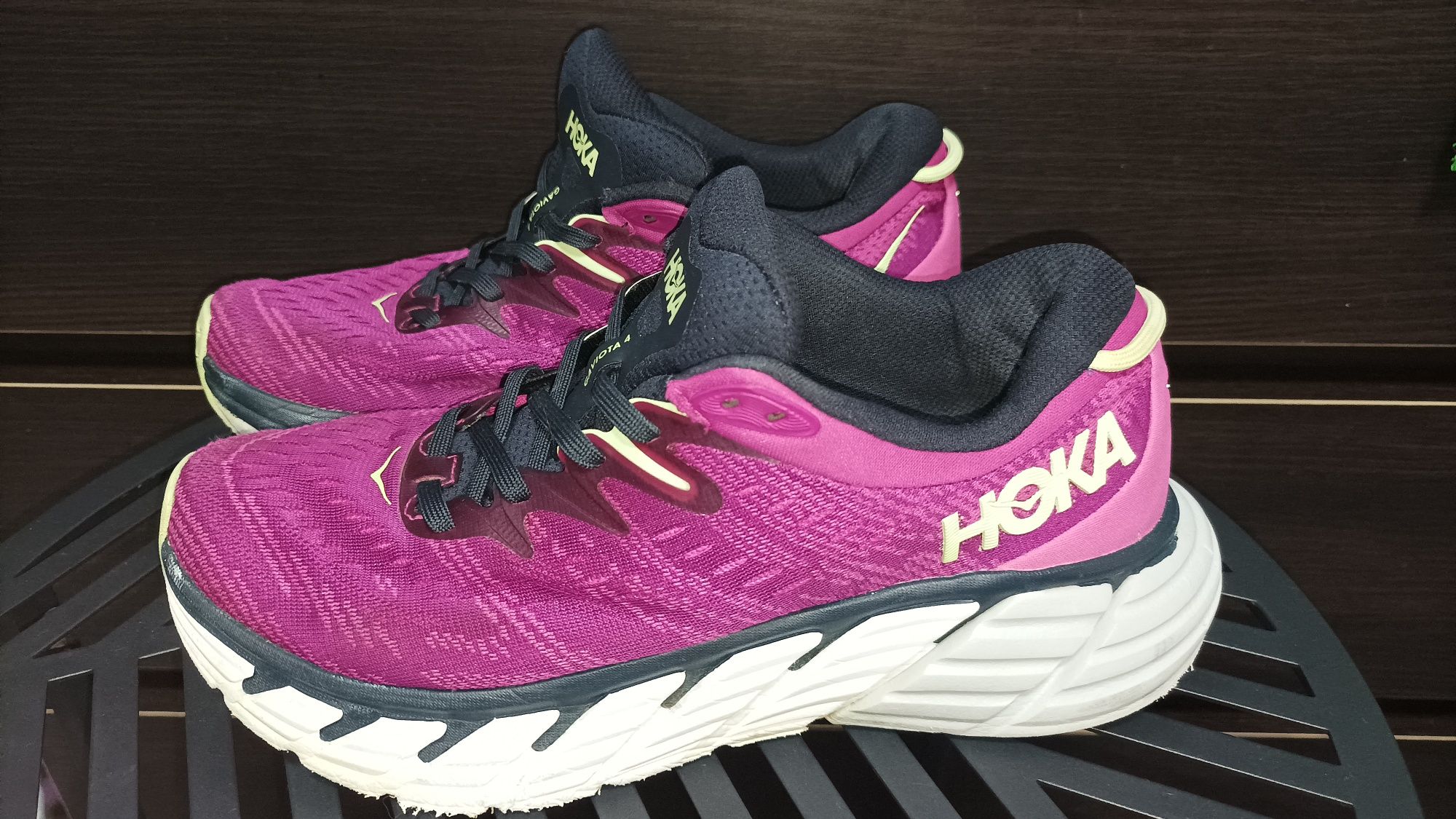 Кроссовки Hoka One Gaviota4 39 размер