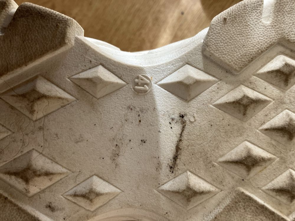 Tenis com pouco uso