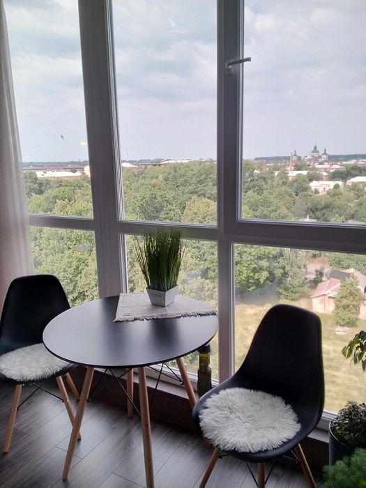 Студія подобово. Центр.