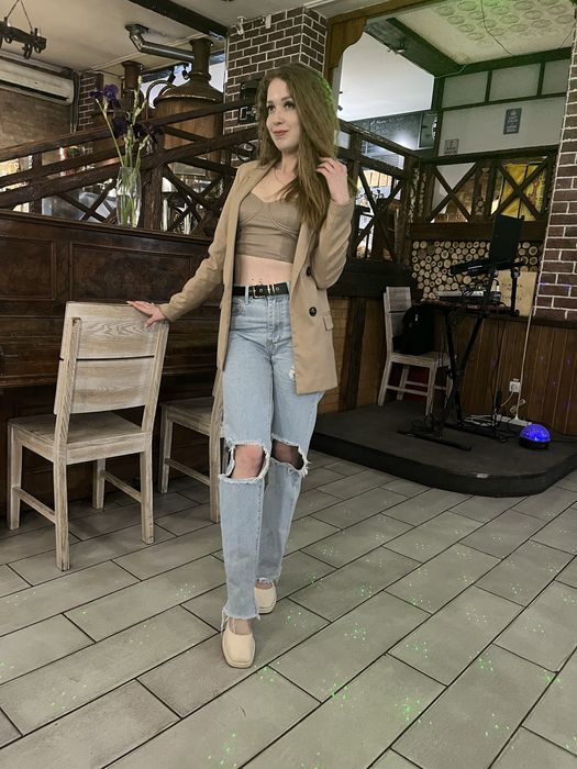 Джинси Pretty little Thing