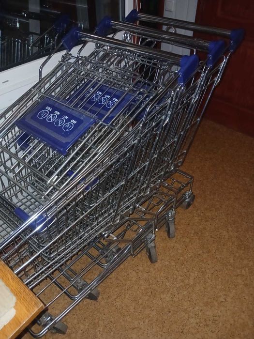 Торговое оборудование б/у