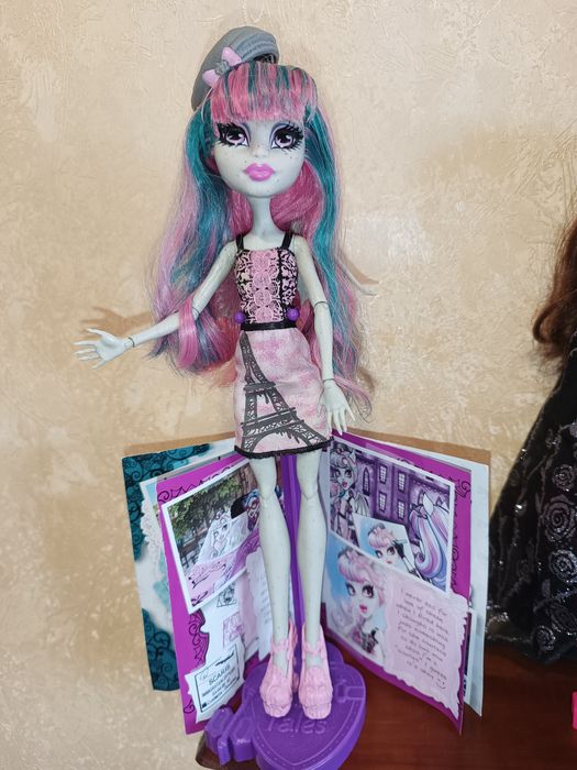 Рошель з крилами. Монстер хай Monster high Скаріж крылья